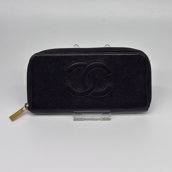 Chanel Caviar Zip Around Wallet - Picture 1 of 5